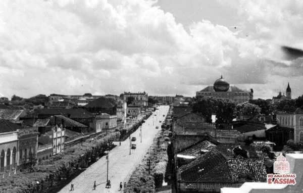 foto da avenida Eduardo Ribeiro - antiga