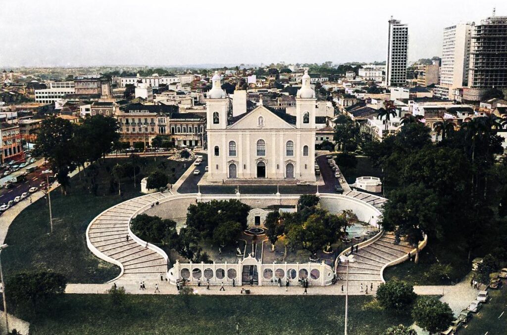 Um dos locais mais icônicos de Manaus antigamente : Aviaquário Municipal de Manaus